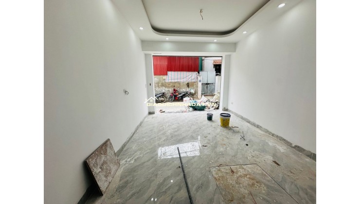 Nhà Đẹp Di Trạch Ô tô Đỗ Cửa 42m - 5 Tầng ko quy hoạch - Giá tốt gara ô tô 6ty6