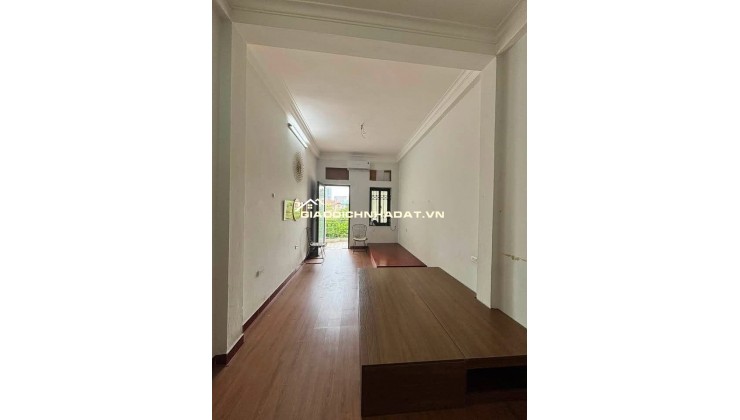  CHO THUÊ NHÀ NGUYÊN CĂN – NGỌC LÂM 

         Giá thuê chỉ: 6,5 triệu/tháng