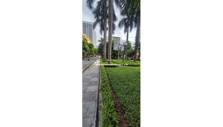 Chính chủ bán nhà mặt phố Nguyễn Cơ Thạch 45mv SĐCC LH:0969148973.