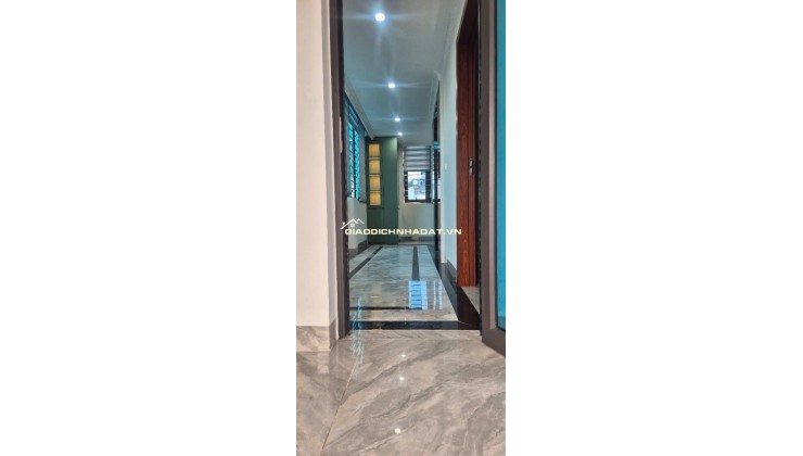 Chính chủ bán nhà mặt phố Nguyễn Cơ Thạch 45mv SĐCC LH:0969148973.
