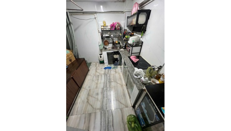 MẶT TIỀN HẺM 8M KINH DOANH - SÁT CẦU NGUYỄN VĂN CỪ - GIÁP Q1, Q5