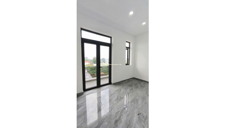 Bán nhà vị trí đẹp với 4x30m có sổ hồng riêng tại Thủ Dầu Một, Bình Dương