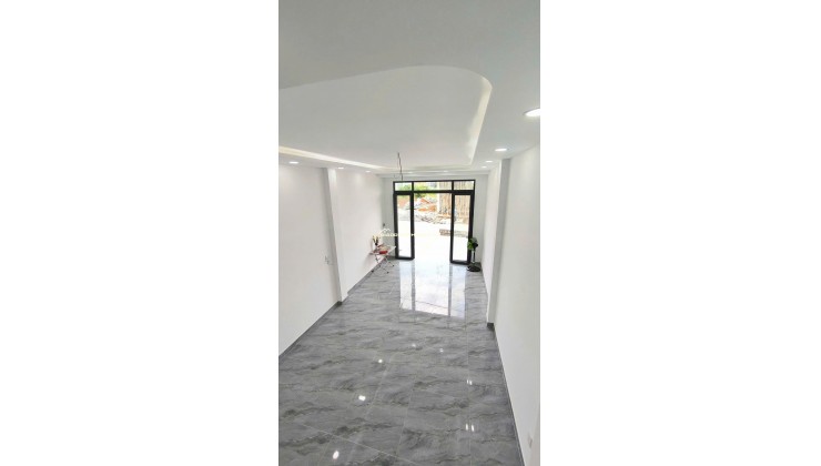 Bán nhà vị trí đẹp với 4x30m có sổ hồng riêng tại Thủ Dầu Một, Bình Dương