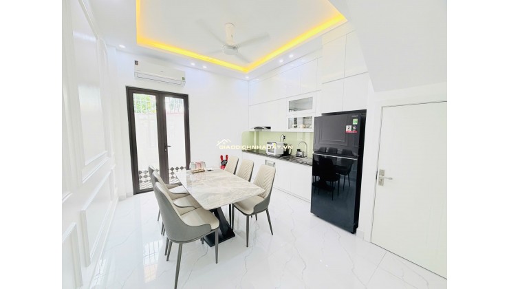 Nhà đẹp gần Vinhomes Imperia Hồng Bàng 4 tầng full nội thất, ô tô đõ cửa