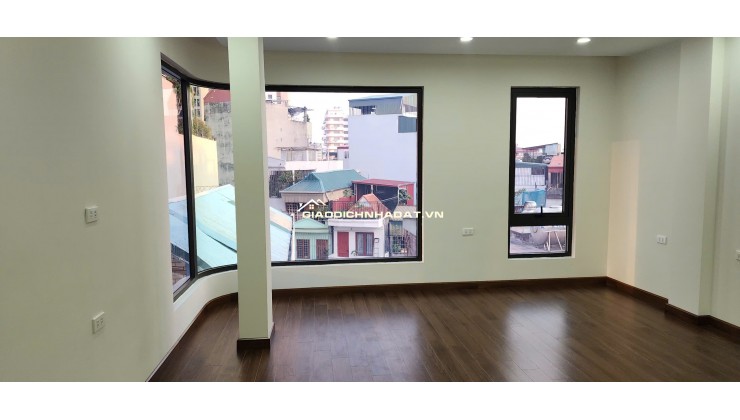 BÁN NHÀ 7 TẦNG, GÓC 3 MẶT ĐƯỜNG, SỐ 4 NGÕ 521 NGUYỄN TRÃI. LH:0393111533 HOẶC 0934306688.