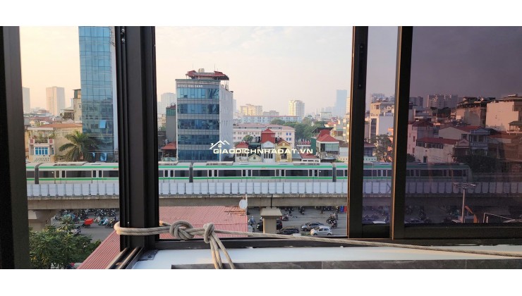 BÁN NHÀ 7 TẦNG, GÓC 3 MẶT ĐƯỜNG, SỐ 4 NGÕ 521 NGUYỄN TRÃI. LH:0393111533 HOẶC 0934306688.