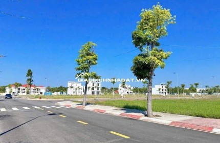 Cần bán gấp lô đất 70m2, Phước Hòa, sổ sẵn, hỗ trợ bank