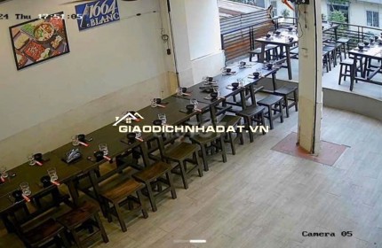 Cần sang mặt bằng vị trí lô góc 2 MT 3 lầu Đinh Tiên Hoàng Q1