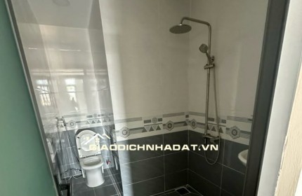 NHÀ MỚI- ĐẸP- QUANG Trung- 3 TẦNG BTCT- 5.5 TỶ cần bán gấp