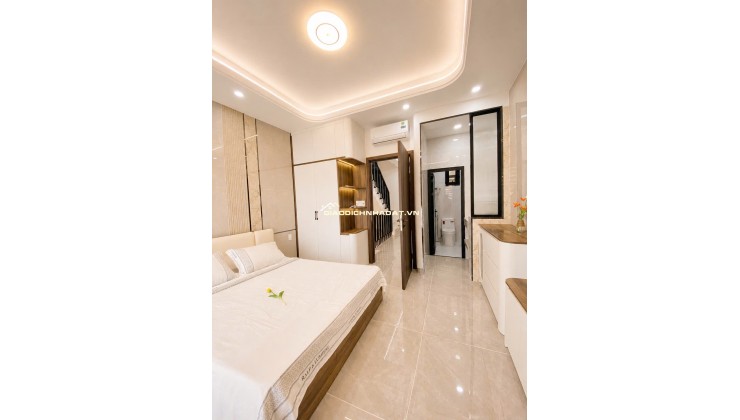 NHÀ ĐẸP BÌNH TÂN 5 TẦNG ĐẸP - HẺM XE TẢI - FULL NỘI THẤT