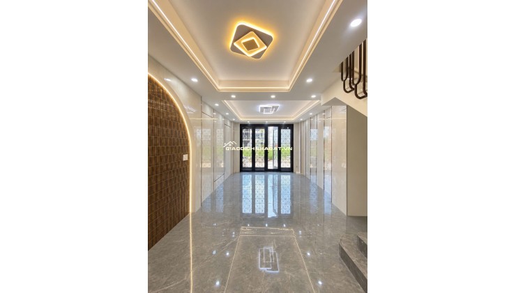 NHÀ ĐẸP BÌNH TÂN 5 TẦNG ĐẸP - HẺM XE TẢI - FULL NỘI THẤT