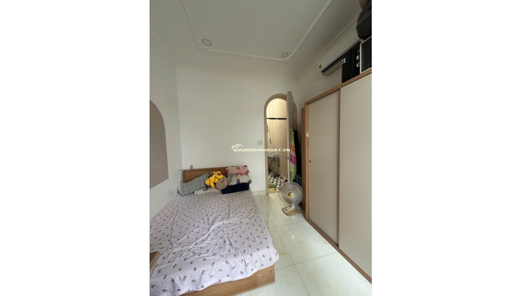 BÁN NHÀ 237/33/10 PHẠM VĂN CHIÊU, GÒ VẤP. HẺM THÔNG 3M, SHR, 3,7 TỶ. LH:0983552799.