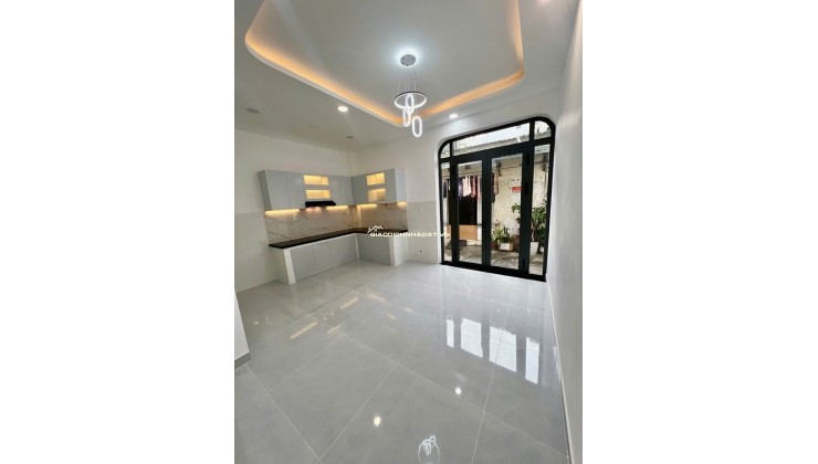 BÁN NHÀ GẦN PARC MALL CAO LỖ – QUẬN 8 – 61M2 – NHỈNH 5 TỶ- LH 0784968131
