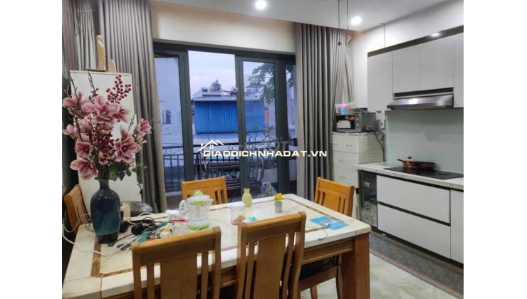 Bán nhà 1 trệt 1 lửng 3 lầu 596/22 Bình Long Q. Tân Phú cũ