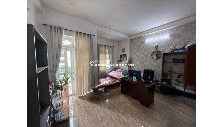 Bán nhà 5 tầng Tân Thới hiêp q12 5,5 x 19 [ 7,4 tỳ] HXH 8 m