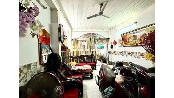 Bán nhà hẻm 2m gần chợ Bà Chiểu 1 trệt 1 gác lửng thuận tiện xây mới