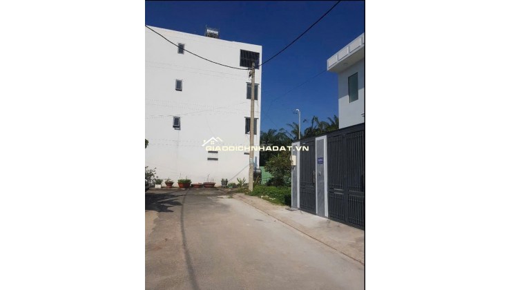 Bán đất thổ cư ở Thới Tam Thôn, Hóc Môn hẻm xe hơi