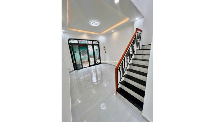 BÁN NHÀ GẦN PARC MALL CAO LỖ – QUẬN 8 – 61M2 – NHỈNH 5 TỶ- LH 0784968131