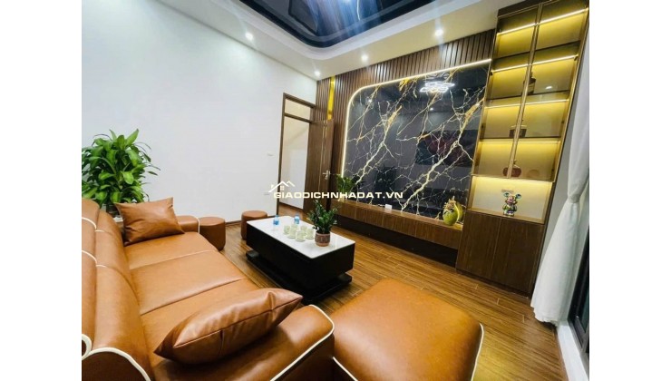Oto đỗ cửa Đống Đa - kinh doanh tốt - 55m2 mà chỉ nhỉnh 15 đồng