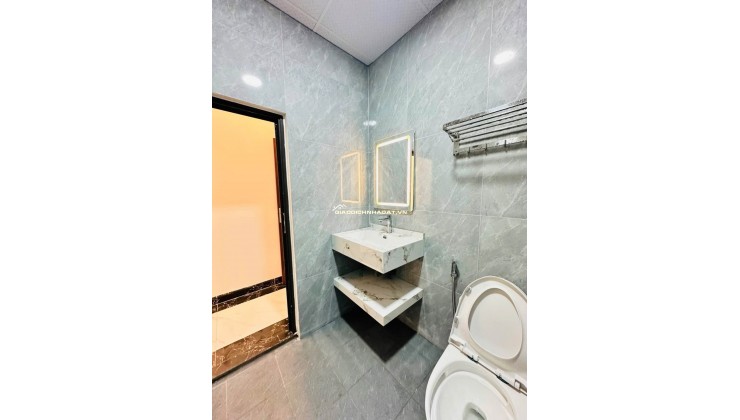 BÁN nhà tt văn hoá nghệ thuật ĐỐNG ĐA- đầu tư hoặc giữ tiền chỉ 10ty TL mạnh