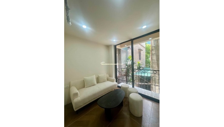 CẦN GẢ VIEW TRIỆU $ GIÁ TIỀN TIỂU HỌC - 6 TẦNG XÂY MỚI - 10M RA MẶT PHỐ