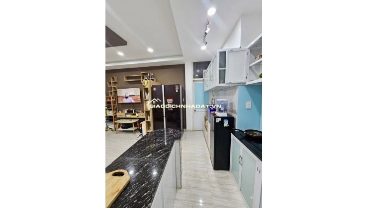 BÁN NHÀ HẺM XE HƠI ÂU DƯƠNG LÂN Q8 - BỀ NGANG 6M - NỞ HẬU TÀI LỘC
