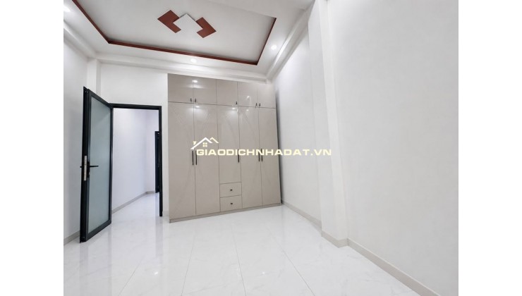 LÔ GÓC 2 MẶT HẺM XE TẢI Q.8 – NHÀ 4 TẦNG BTCT 5PN – ĐẬU Ô TÔ TẠI NHÀ – CẠNH CẦU BÌNH TIÊN