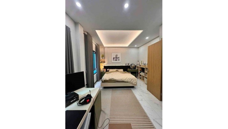  5 Tầng Mới Kính Kooong – 3,95 TỶ- Gần Chung Cư Lộc Ninh 