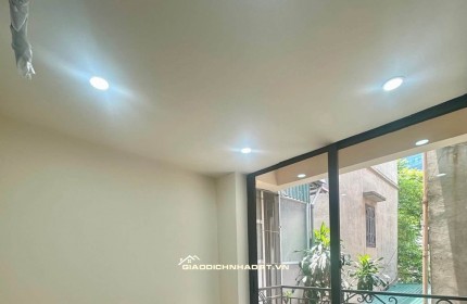 CẦN GẢ VIEW TRIỆU $ GIÁ TIỀN TIỂU HỌC - 6 TẦNG XÂY MỚI - 10M RA MẶT PHỐ