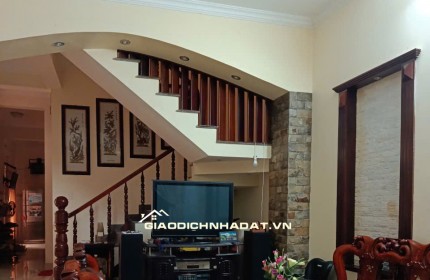 BÁN NHÀ 15/2A (SỐ CŨ 19) NGUYỄN BỈNH KHIÊM, P.VŨNG TÀU, HOÀN CÔNG 224M2. LH:0982230297