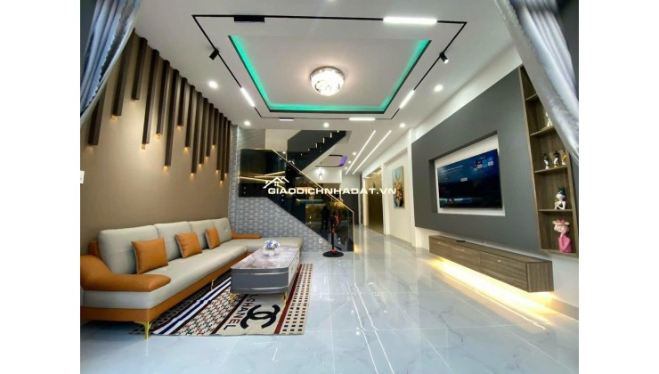 CHỦ NGỘP BÁN HẠ GIÁ 200tr NHÀ LẦU 3 PHÒNG NGỦ GẦN BỜ KÈ BỬU LONG