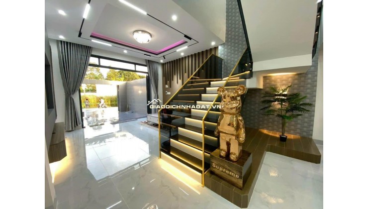 CHỦ NGỘP BÁN HẠ GIÁ 200tr NHÀ LẦU 3 PHÒNG NGỦ GẦN BỜ KÈ BỬU LONG