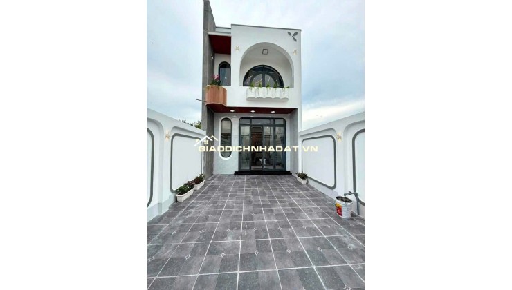 Siêu Phẩm 1 Trệt 1 Lửng Sân 7m - Chiều Sâu Tận 27m - Sổ Hồng Riêng Thổ Cư 100%