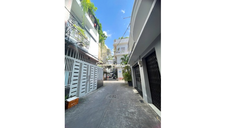 Bán nhà Lạc Long Quân hẻm xe hơi, 60m2, 4 tầng BTCT, giá 8,9tỷ