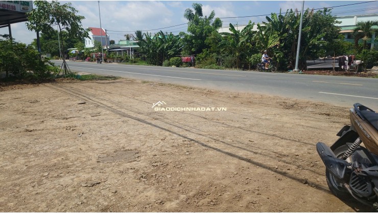 CHO THUÊ 5000M2 MẶT TIỀN QL50 LÀM BÃI XE NHÀ XƯỞNG KHO LẠNH 0901651234.