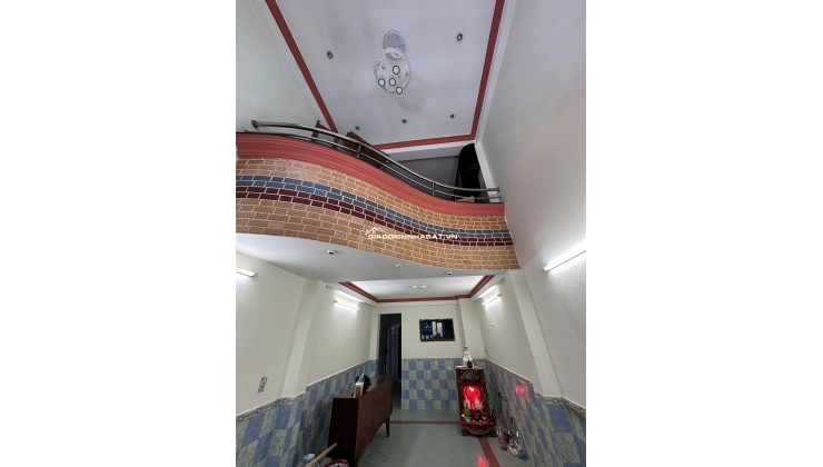 Cho thuê nhà 62/1 Xóm Đất P8 Q11 hẻm 3m, Đúc 3.5 tấm
