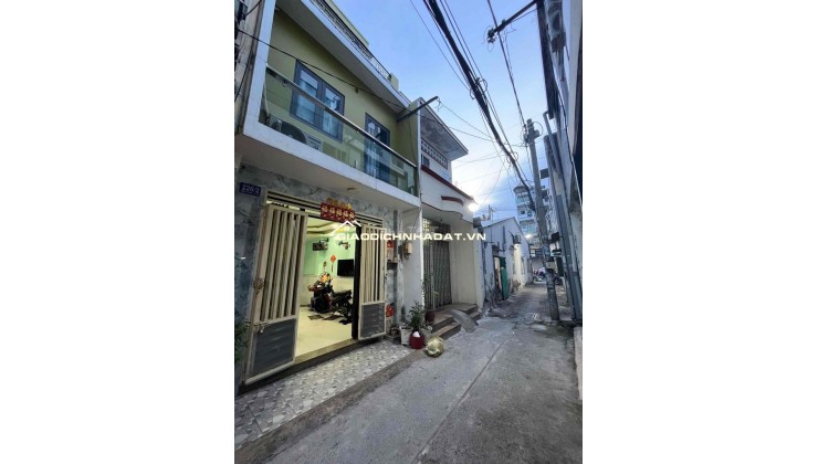 Chính chủ cần bán nhà 3,5x10 hẻm xe hơi tại Minh Phụng Q6