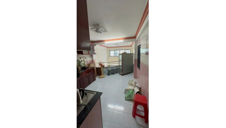 Cho thuê nhà 62/1 Xóm Đất P8 Q11 hẻm 3m, Đúc 3.5 tấm