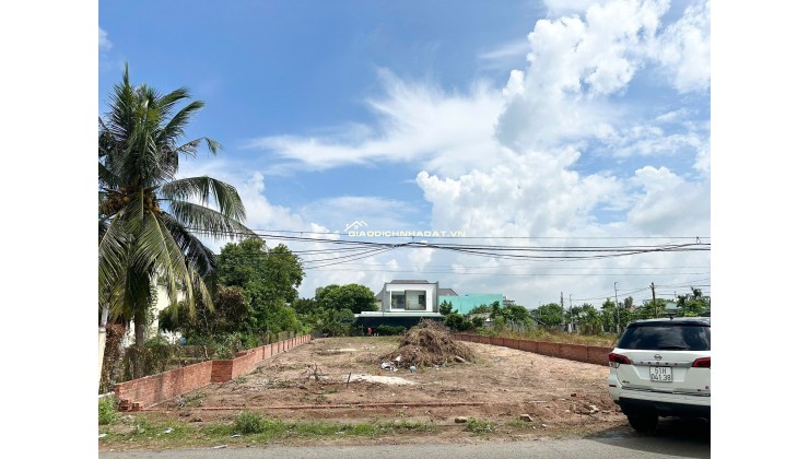 Chuyển nhượng và Bán  2 lô liền kề Mặt tiền khu trung tâm hiện hữu, mặt tiền đường Phan Đăng Lưu Phường Long Điền (2027) Bà rịa-Vũng tàu