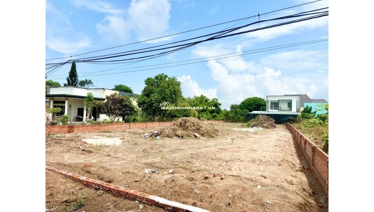 Chuyển nhượng và Bán  2 lô liền kề Mặt tiền khu trung tâm hiện hữu, mặt tiền đường Phan Đăng Lưu Phường Long Điền (2027) Bà rịa-Vũng tàu