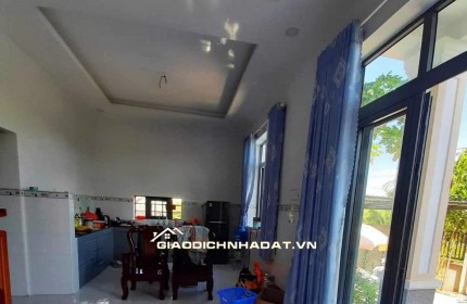 Chính chủ cần bán nhà nguyên căn bình khánh, cần giờ 3 tỷ