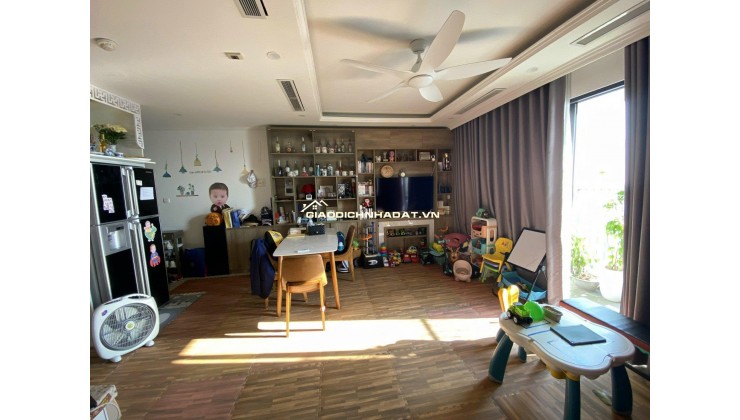 Bán gấp 3PN C7 Vinhomes D'Capitale 95m² - view hồ đẹp