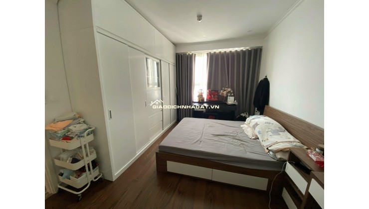 Bán gấp 3PN C7 Vinhomes D'Capitale 95m² - view hồ đẹp