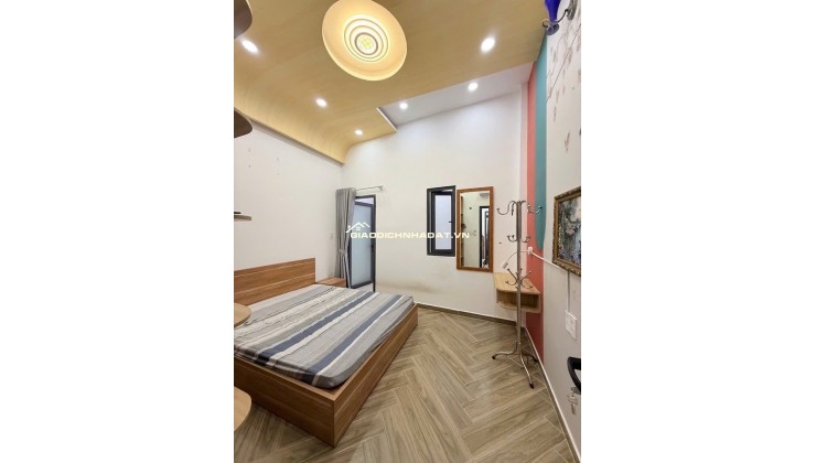 Bán nhà 43m2, 2 tầng, 3PN tại đường Lê Văn Duyệt, Bình Thạnh. Sổ đỏ chính chủ. LH: 0366375002