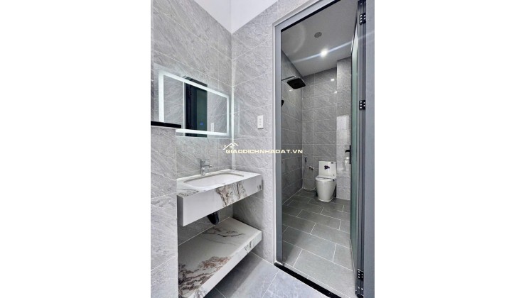 KẸT TIỀN CHỦ CẦN BÁN CĂN CẤP 4 NGAY GẦN ĐỒNG KHỞI CHỈ 350TR