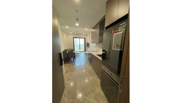 Cho thuê căn 2PN Lumiere Evergreen Tòa A3 full đồ 14 triệu. LH 0989516655