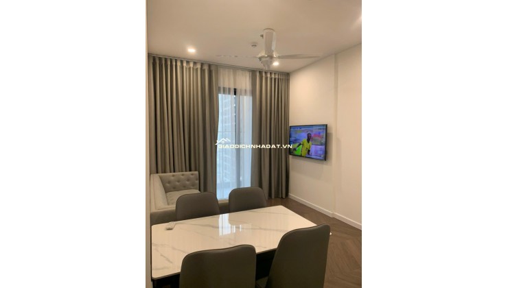 Cho thuê căn 2PN Lumiere Evergreen Tòa A3 full đồ 14 triệu. LH 0989516655