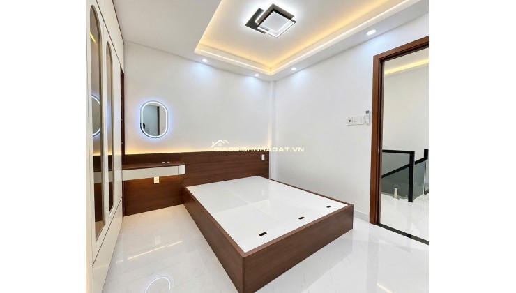Bán nhà Quận 7 - Bùi Văn Ba 60m2 2tầng 3PN, Nội thất xịn, Ngang 4.3m, Hẻm 4m thông, 7.X tỷ