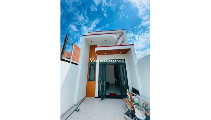 Bán nhà cấp 4 sổ riêng mới xây gần BIG C Đồng Khởi