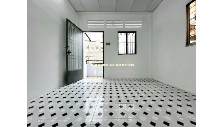 Bán Nhà Lô Góc Sổ Hồng Riêng-Huỳnh Tấn Phát- P. Tân Thuận- Quận 7 - Hẻm Ba Gác- 2 Tầng - Không QH - Nhỉnh 3 Tỷ. V Diện